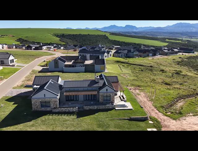 2 BEDROOM FREEHOLD FOR SALE IN HARTLAND LIFESTYLE ESTATE